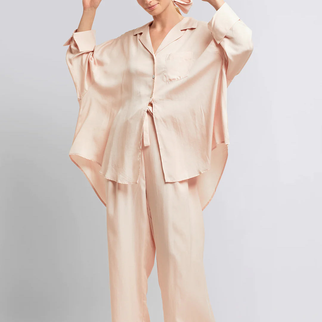 The Art of Laundering Sleepwear: Satin & Tencel Unveiled
