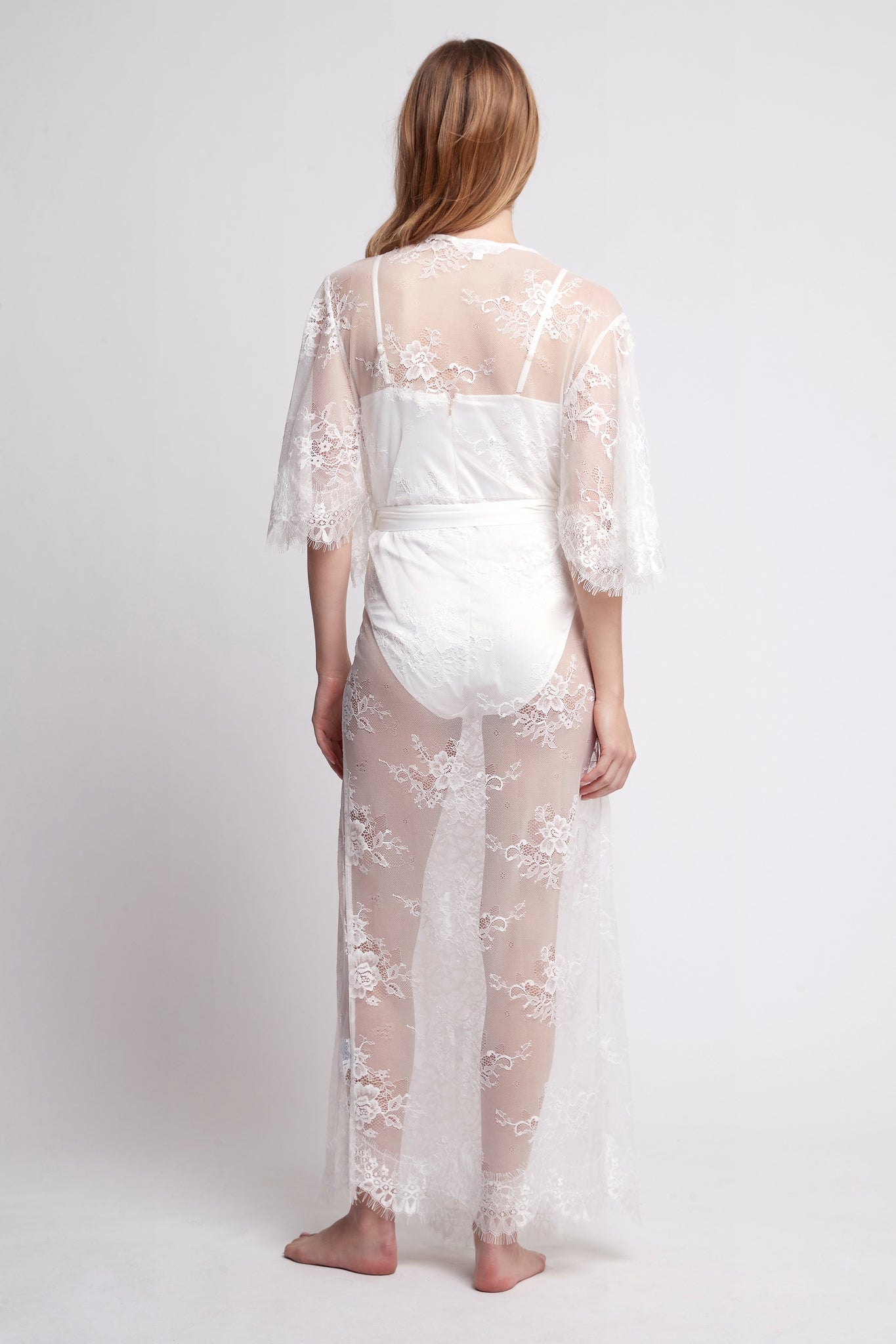 Kassiah Long Lace Bridal Robe | Homebodii