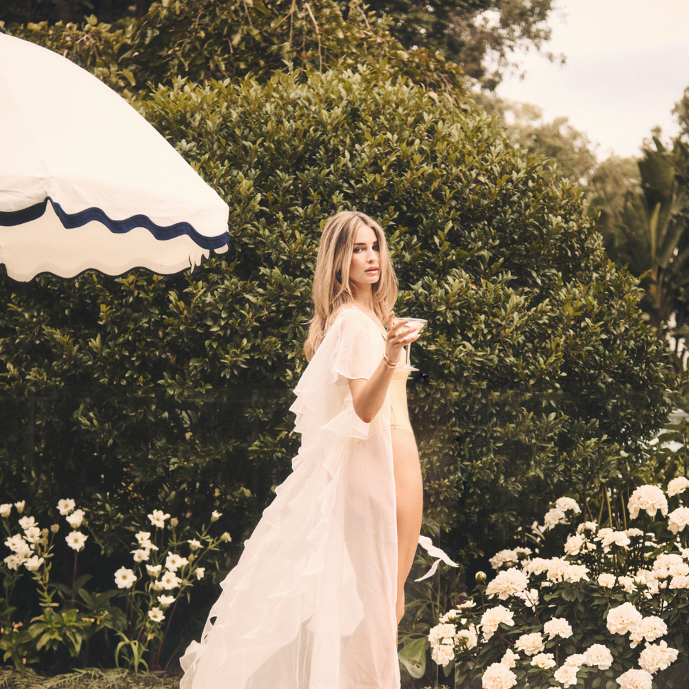 Bridal Robe vs Bridal Pajama Set: Which Looks Better for Photos?